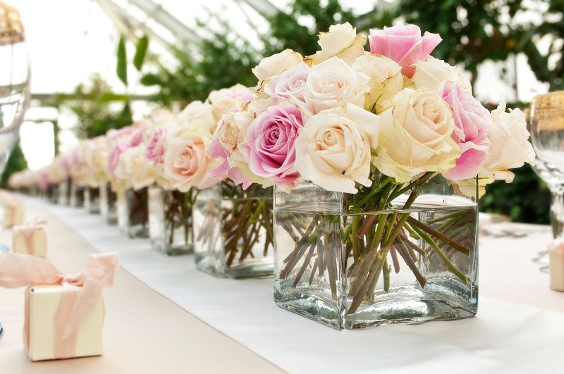 Rosas na decoração do casamento