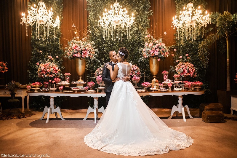 Casamento Rústico Chic no Jardim Alhambra | Noiva Internovias Monique