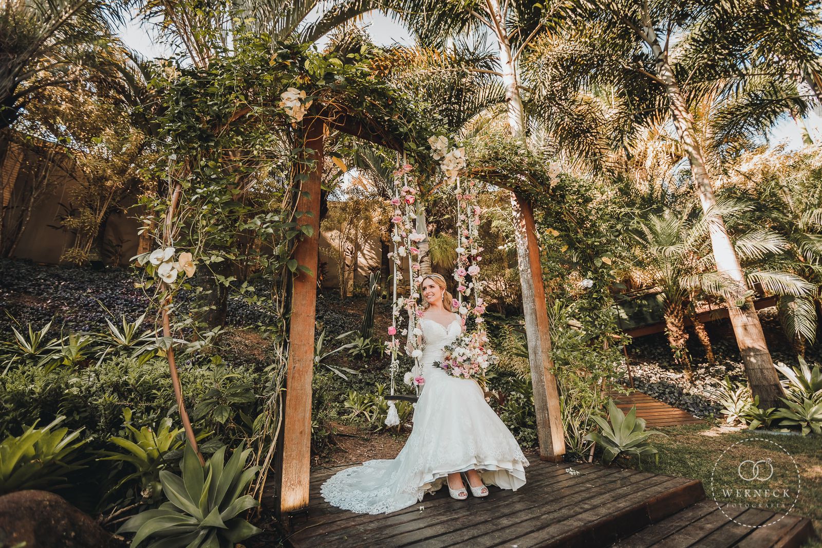 Casamento ao Ar Livre no Vale dos Sonhos | Noiva Internovias Dalvana