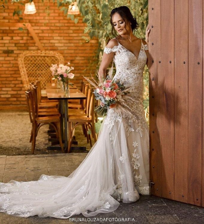 Casamento ao Ar Livre a Noite no Chalé Enfesta | Noiva Internovias Monique