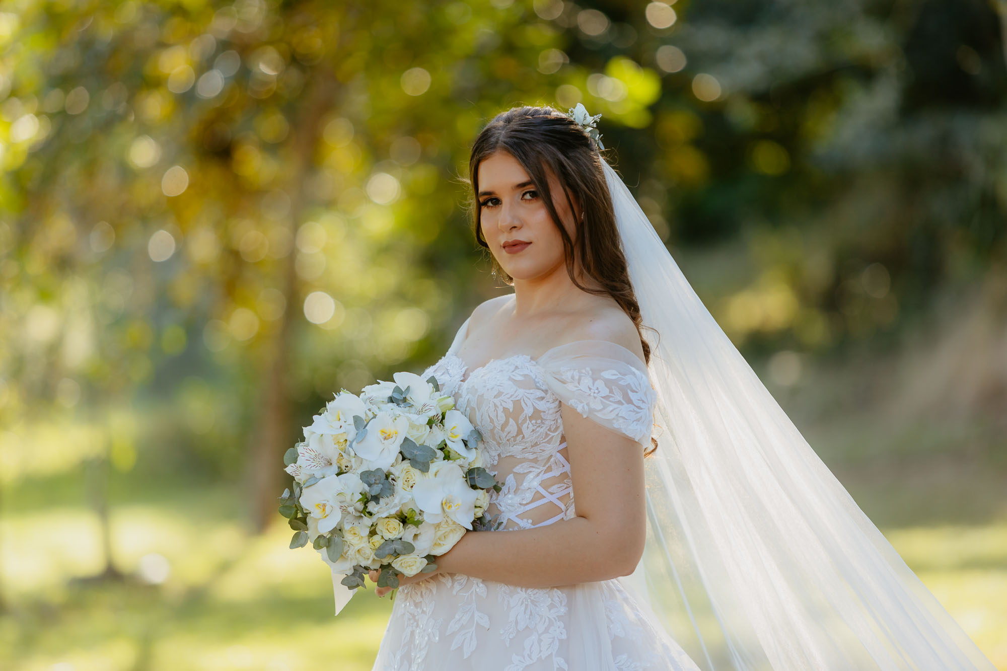 Casamento  ao ar livre no Sítio Cores de Ipê | Noiva Internovias Isabelle