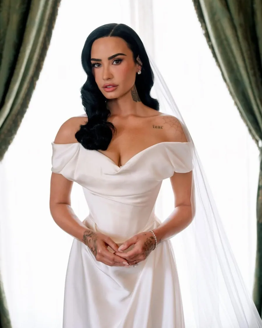 Veja detalhes do vestido de noiva da Demi Lovato e inspire-se!