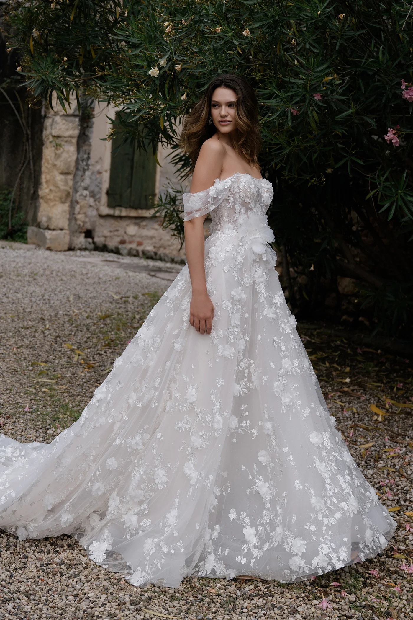 O que esperar e como se preparar para a primeira prova do vestido de noiva