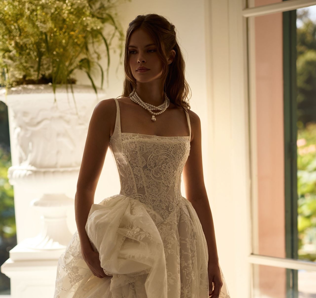 Love by Internovias – Preview 2027